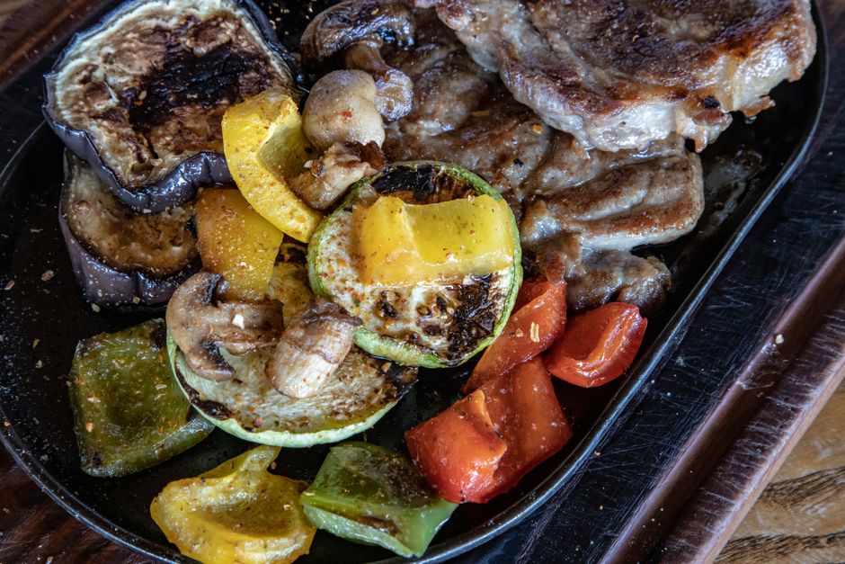 Eating Keto at Restaurants: Your Survival Guide