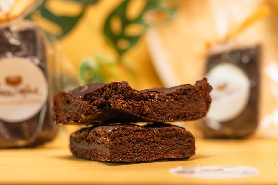 Fudgy Keto Brownies That Actually Taste Decadent